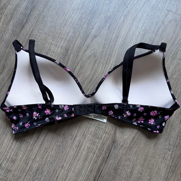 Victoria's Secret Pink Wear Everywhere Push Up Wire-Free Black Floral Bra 36B - Picture 3 of 6